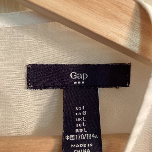 Sheer with Lace Sleeveless Gap Top - EUC - Picture 6 of 7